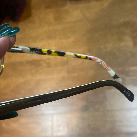 Vera Bradley Colorful Patterned Glasses with Case - Picture 3 of 4